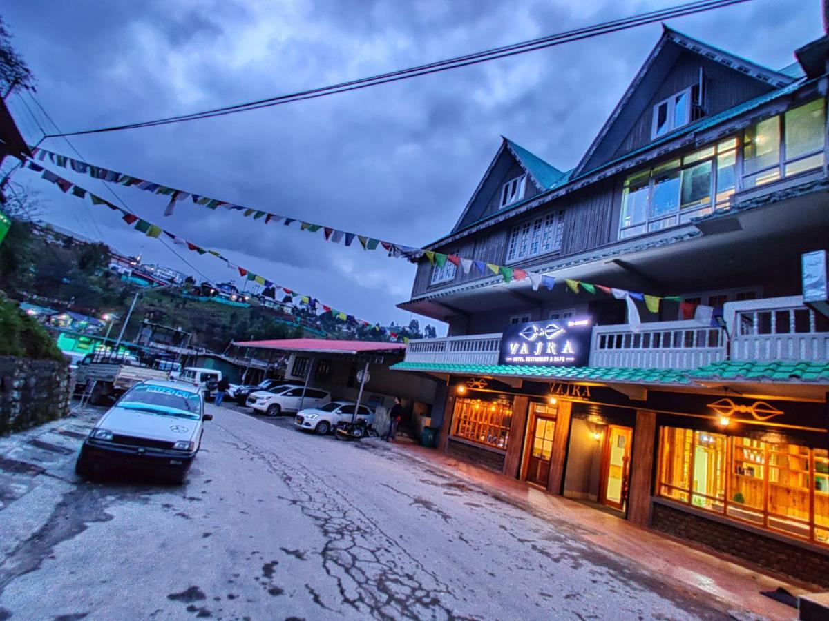 Hotel Vajra Таванг Экстерьер фото