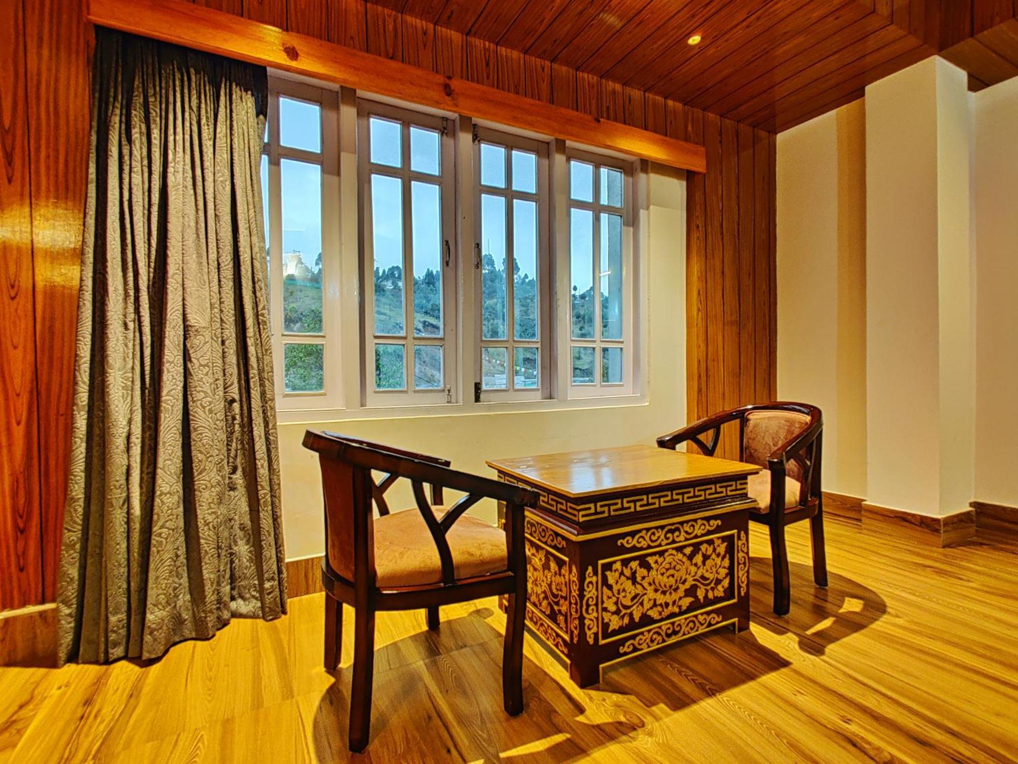 Hotel Vajra Таванг Экстерьер фото